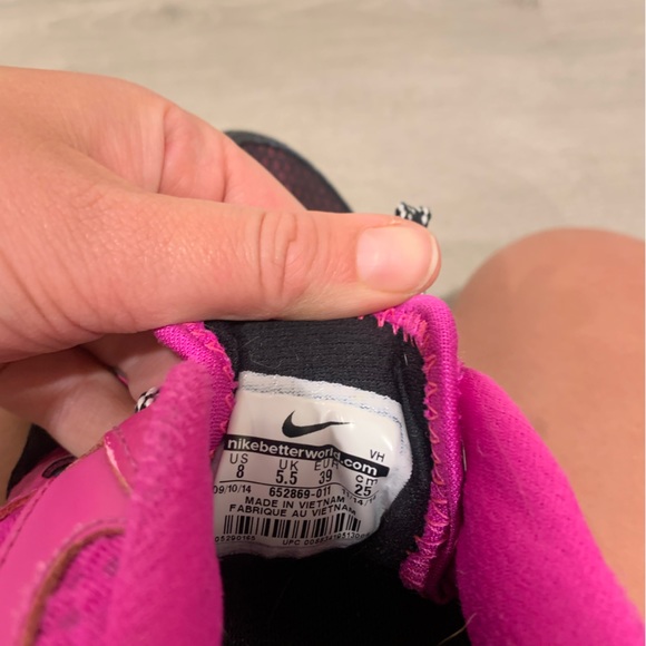 Nike Dual Fusion Pink Trail Running Shoe Sneakers Size 8 - Picture 3 of 12